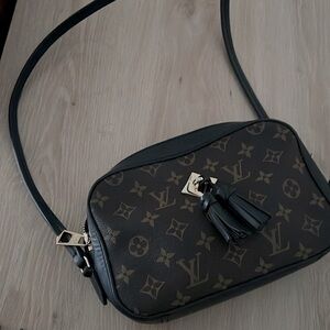 Saintpnge Monogram pre loved